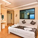 Villa 6 Bedroom With Seaviews - 5 Min Drive To The Town