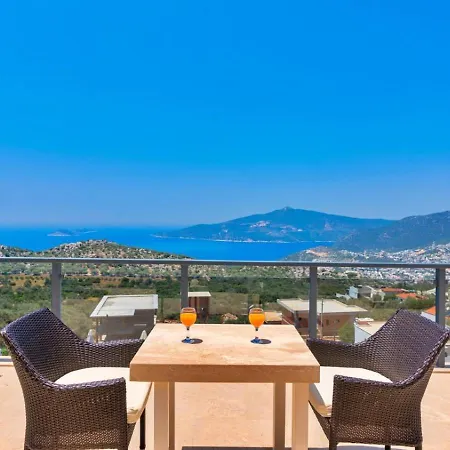 6 Bedroom With Seaviews - 5 Min Drive To The Town كالكان