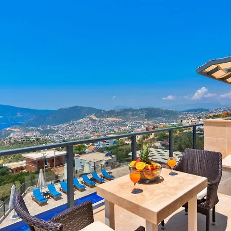 فيلة 6 Bedroom With Seaviews - 5 Min Drive To The Town