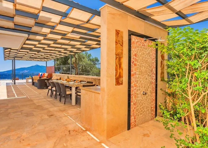 6 Bedroom With Seaviews - 5 Min Drive To The Town 别墅 *