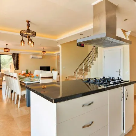 6 Bedroom With Seaviews - 5 Min Drive To The Town * Kalkan